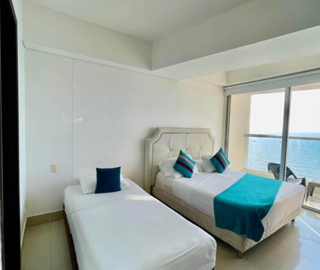 1pe-al De 1 Alcoba Frente Al Mar Con Aire Acondicionado, Piscina Y Wifi *