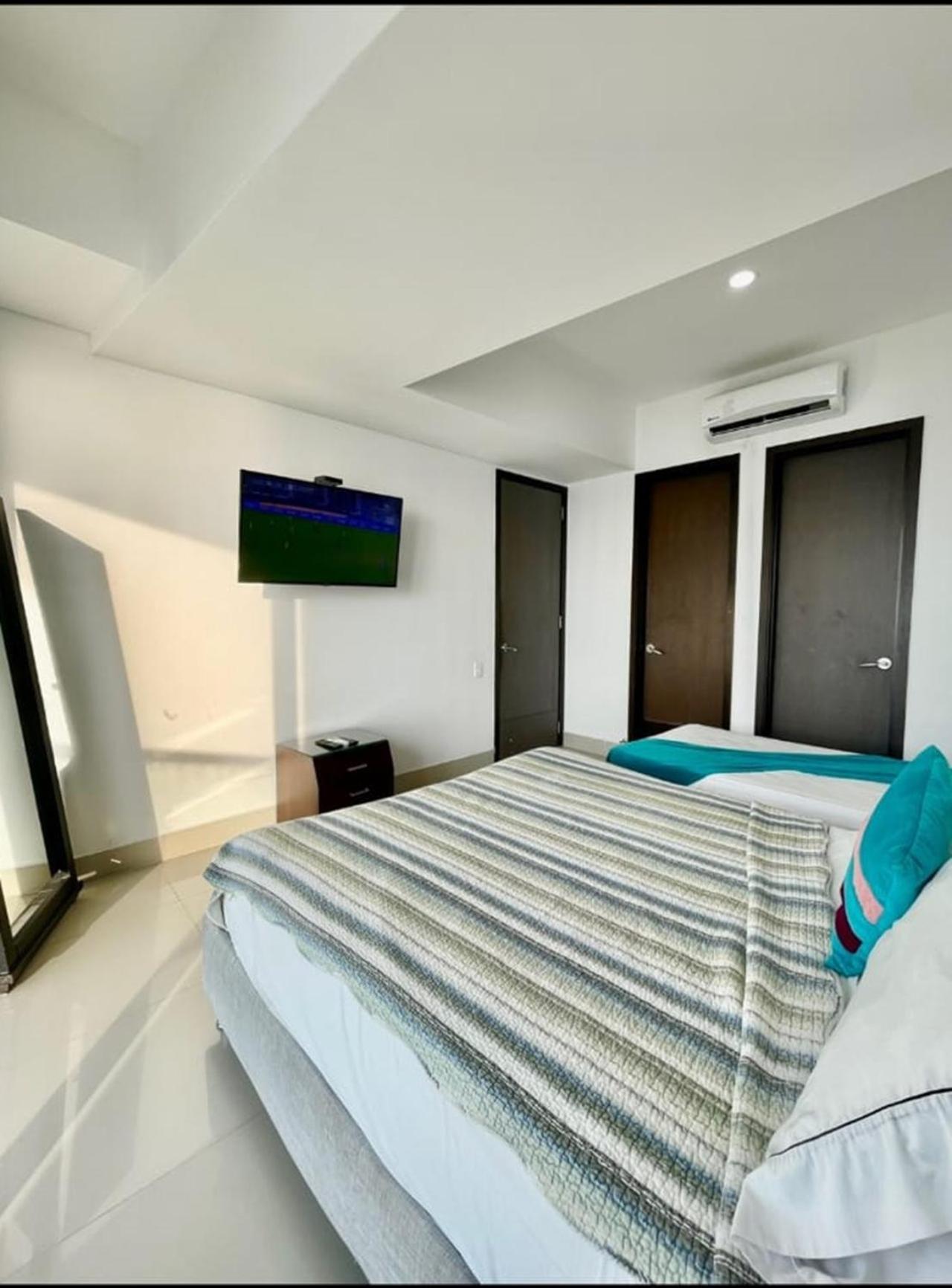 1pe-al De 1 Alcoba Frente Al Mar Con Aire Acondicionado, Piscina Y Wifi *